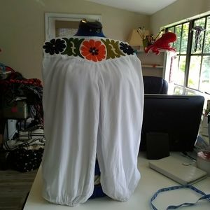 100% Cotton Island Capri with Embroidered Flowers.